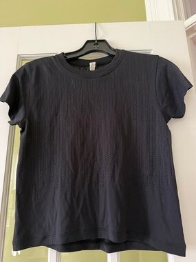 lululemon athletica Black Short-Sleeve Perforated Tee